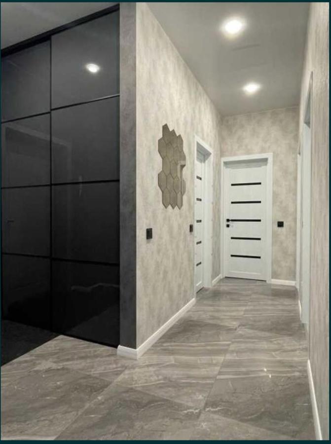 Lux 1-Bedroom Most City Center Area 第聂伯罗彼得罗夫斯克 外观 照片